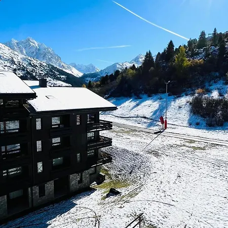 Duplex Aux Pieds 4 Pers Avec Parking A Meribel - Fr-1-688-102 Apartment