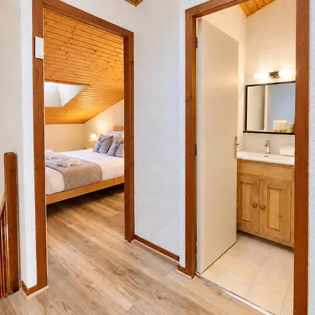 Duplex Aux Pieds 4 Pers Avec Parking A Meribel Les Allues